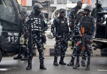 Ènìyàn mé̩rin jé̩pè O̩ló̩run níbi ìwúyè ní Alimo̩s̩o̩