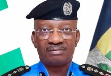 Ilé ẹjọ́ sì dúró lórí òfin tó de àwọn ọlópàá nípa gíláàsì mọ́tò dúdú