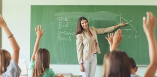 AI kò ní gbaṣẹ́ lọ́wọ́ àwọn olùkọ́ – Ọjọgbọn Abdulkadir